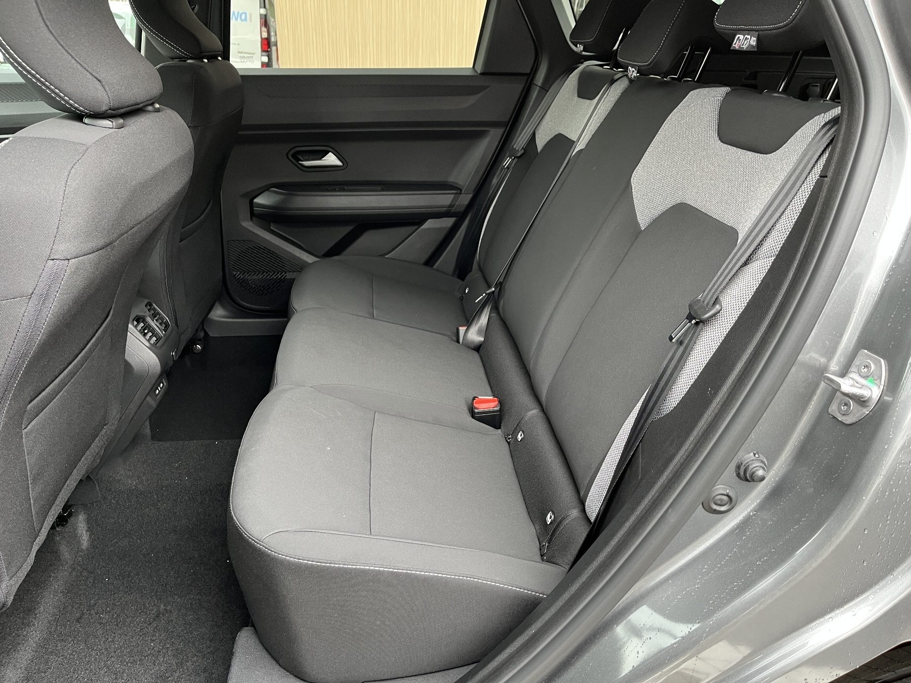 DACIA Bigster Journey TCe 140 AHK+GJR DACIA Bigster Journey TCe 140 AHK+GJR