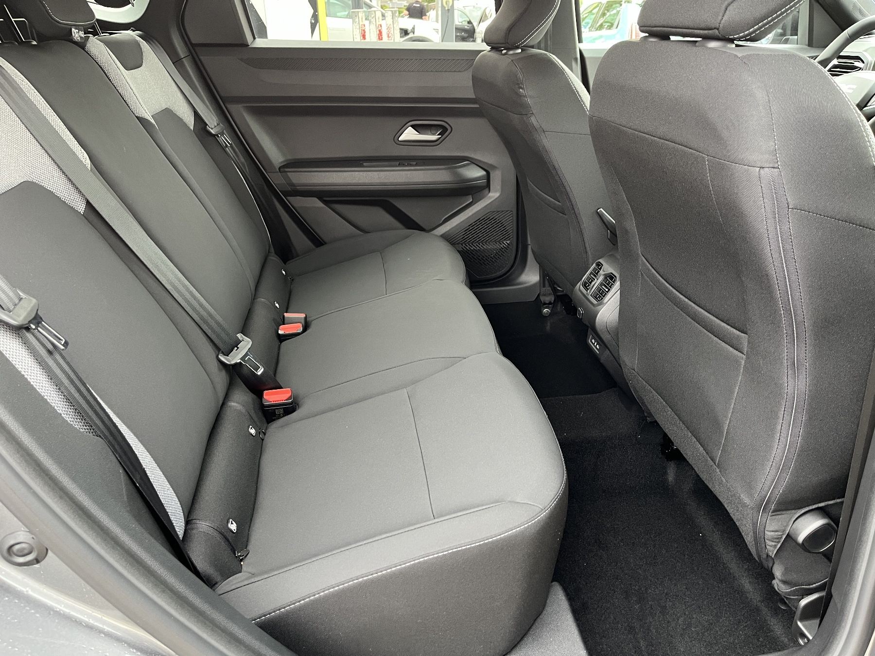 DACIA Bigster Journey TCe 140 AHK+GJR DACIA Bigster Journey TCe 140 AHK+GJR