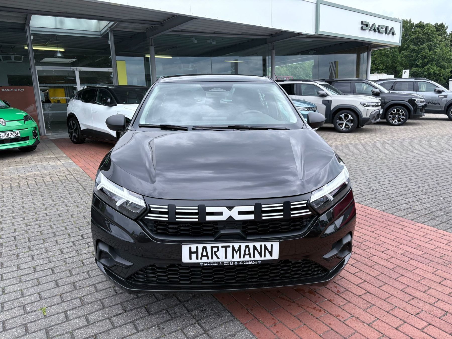 DACIA Sandero Essential TCe 90 DACIA Sandero Essential TCe 90