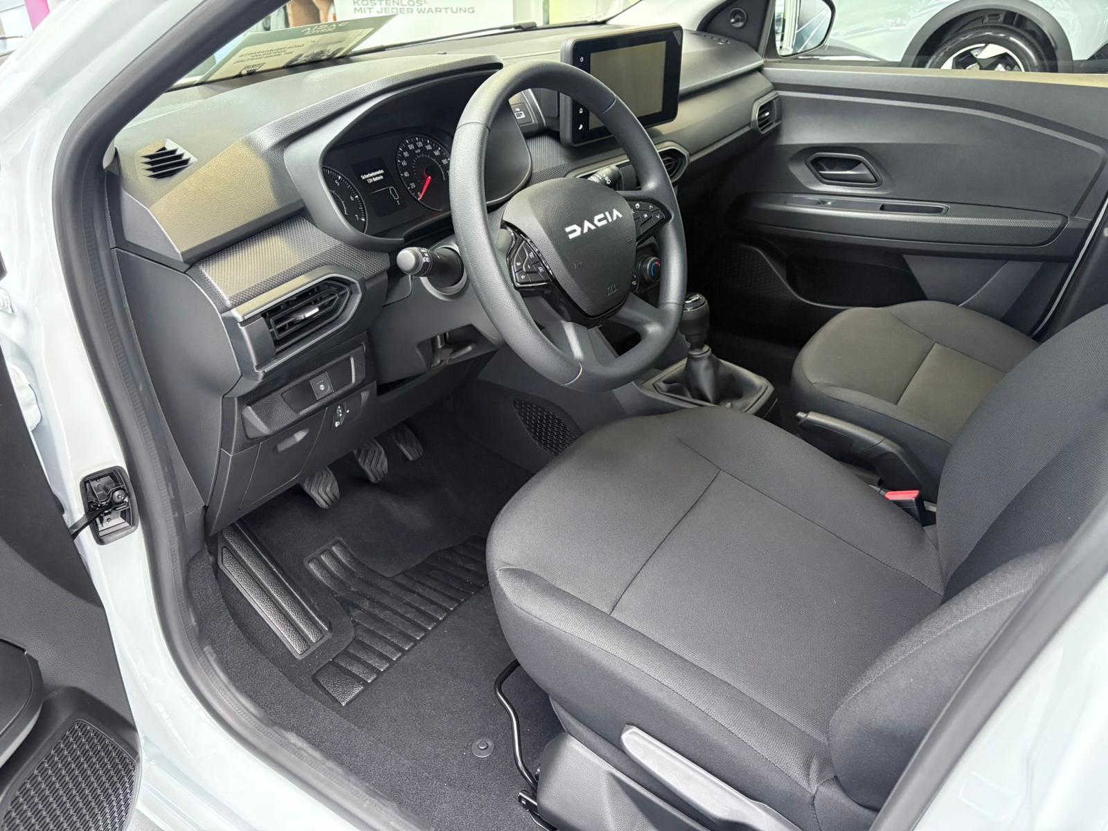 DACIA Sandero Essential TCe 90 DACIA Sandero Essential TCe 90