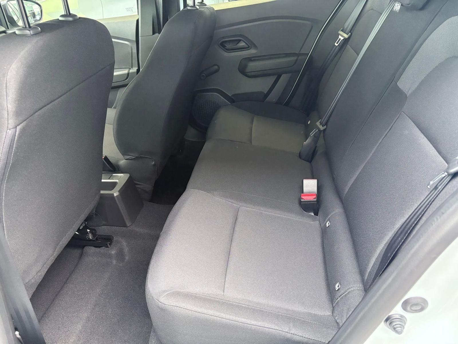 DACIA Sandero Essential TCe 90 DACIA Sandero Essential TCe 90