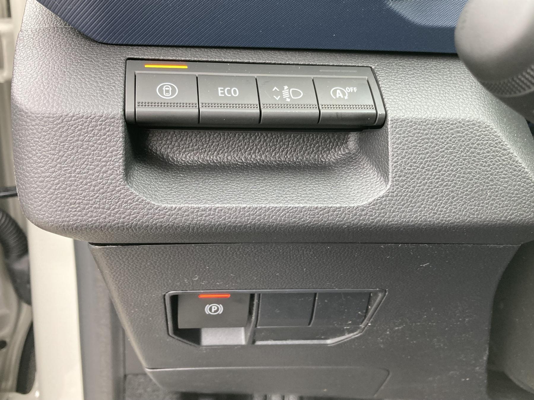 DACIA Duster Essential Eco-G 100 DACIA Duster Essential Eco-G 100