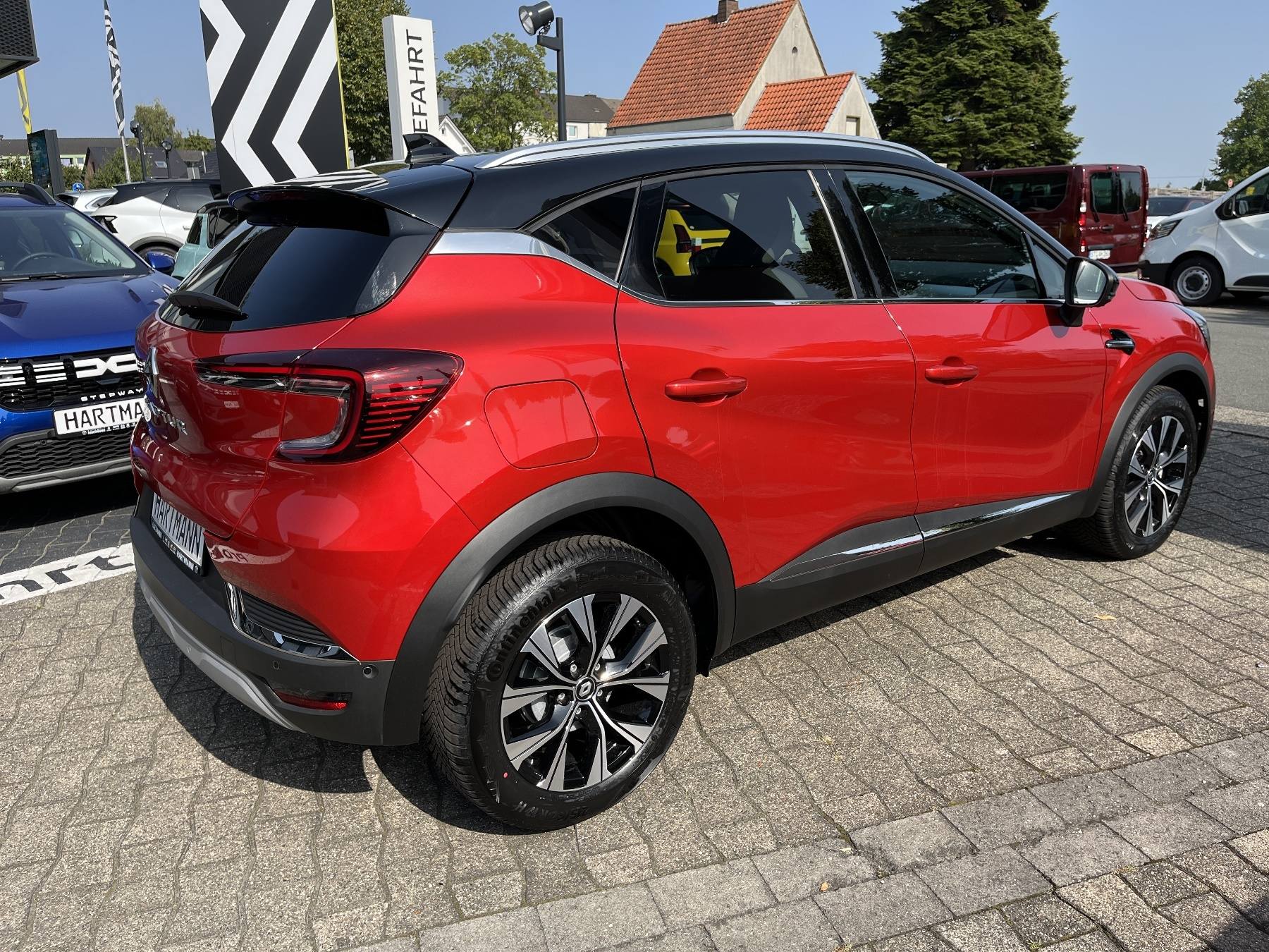RENAULT Captur TECHNO TCe 140 EDC RENAULT Captur TECHNO TCe 140 EDC