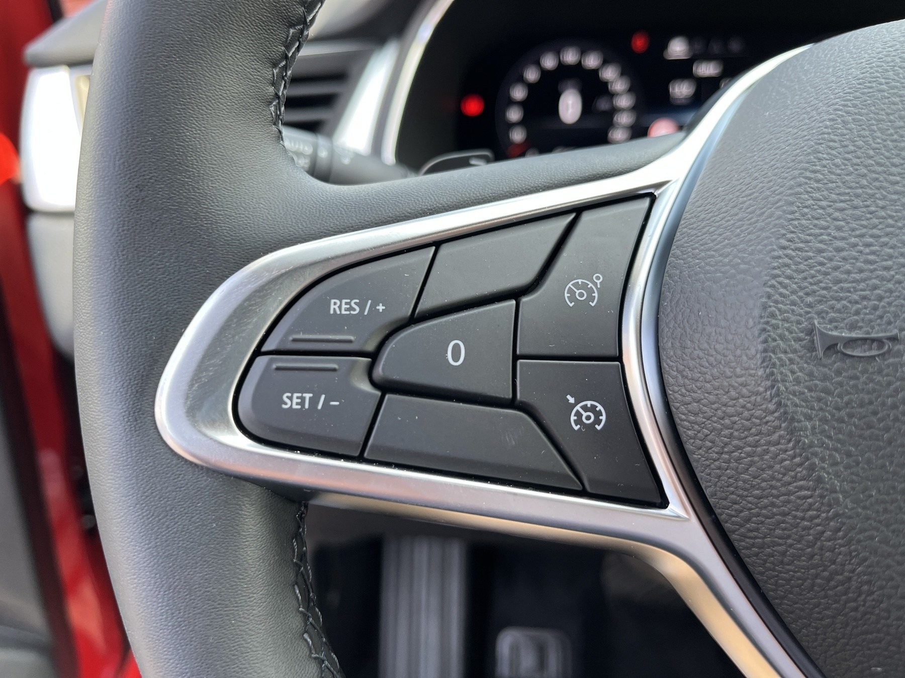 RENAULT Captur TECHNO TCe 140 EDC RENAULT Captur TECHNO TCe 140 EDC