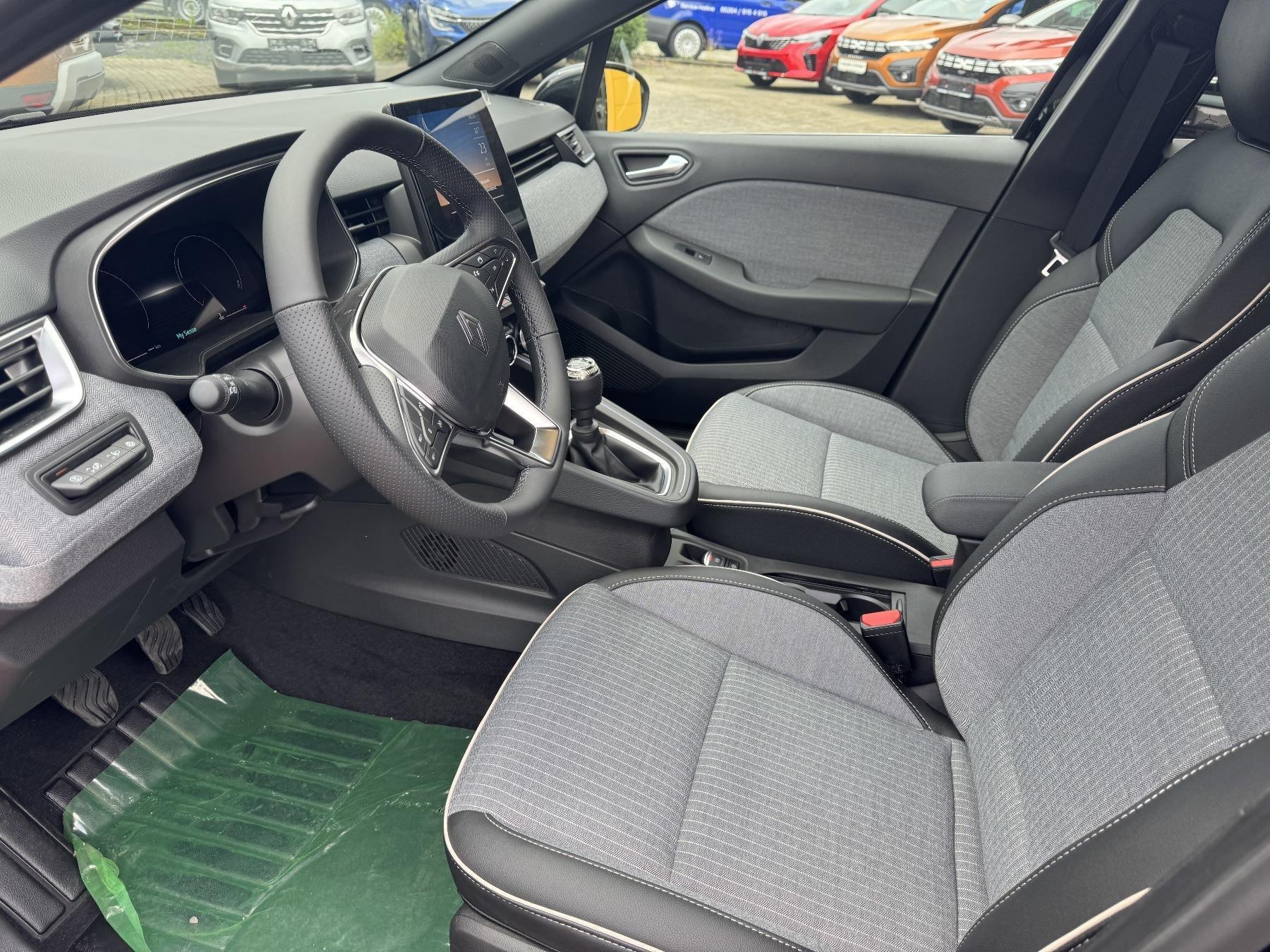 RENAULT Clio Techno TCe 90 RENAULT Clio Techno TCe 90