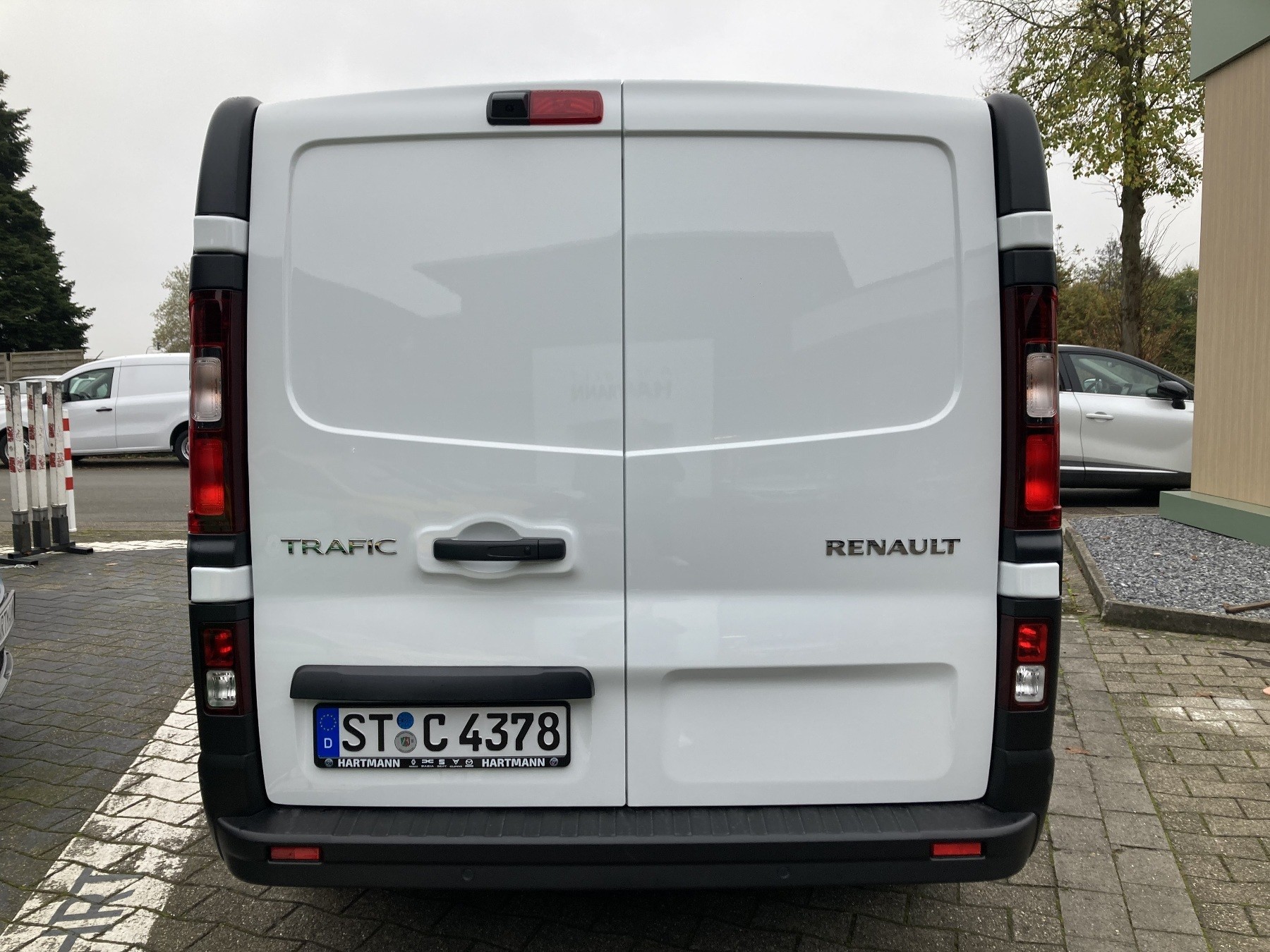 RENAULT Trafic Lkw Komfort L1H1 2,8t Blue dCi 150 EDC RENAULT Trafic Lkw Komfort L1H1 2,8t Blue dCi 150 EDC