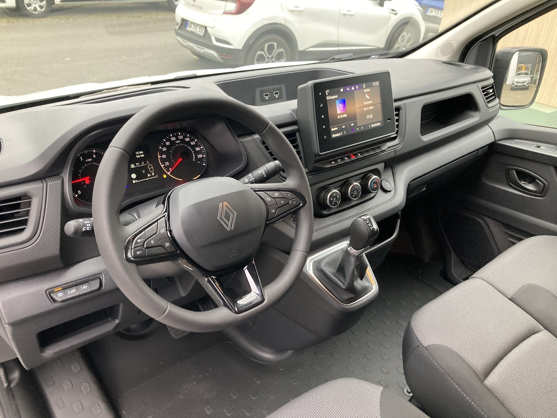 RENAULT Trafic Lkw Komfort L1H1 2,8t Blue dCi 150 EDC RENAULT Trafic Lkw Komfort L1H1 2,8t Blue dCi 150 EDC