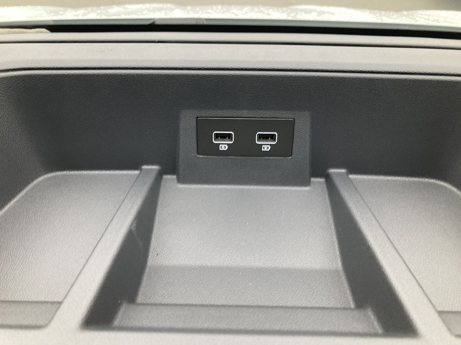 RENAULT Trafic Lkw Komfort L1H1 2,8t Blue dCi 150 EDC RENAULT Trafic Lkw Komfort L1H1 2,8t Blue dCi 150 EDC