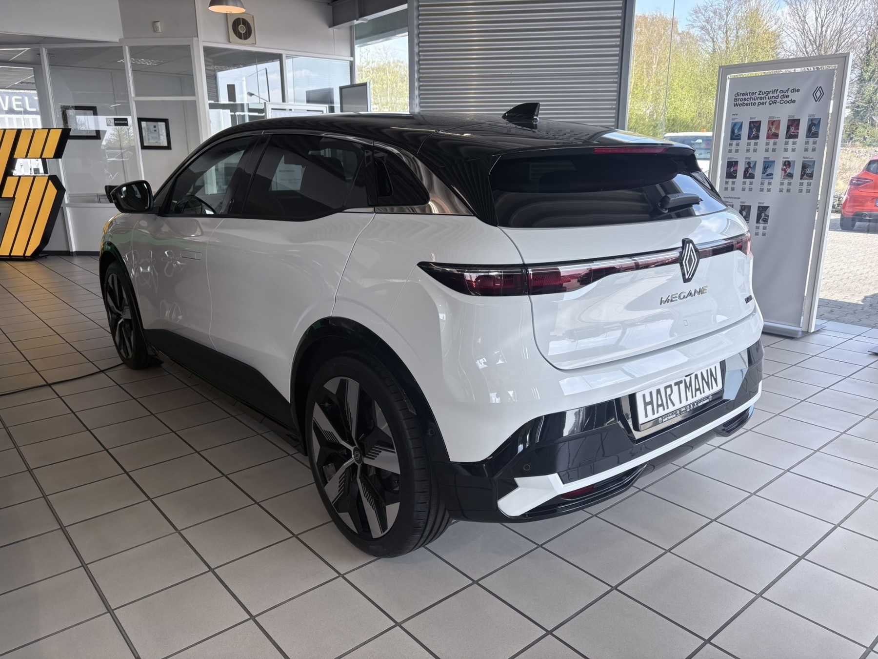 RENAULT Megane E-Tech Techno 220 Comfort Range RENAULT Megane E-Tech Techno 220 Comfort Range