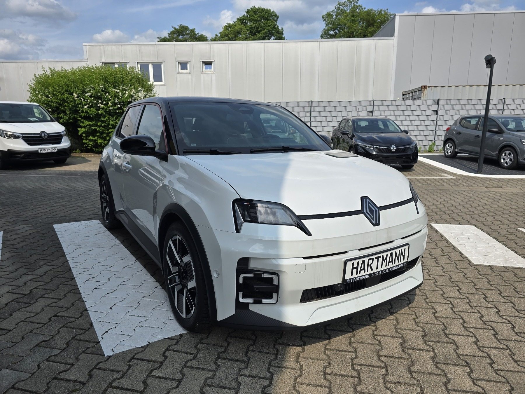 RENAULT R 5 E-Tech Techno 120 Urban Rangege RENAULT R 5 E-Tech Techno 120 Urban Rangege
