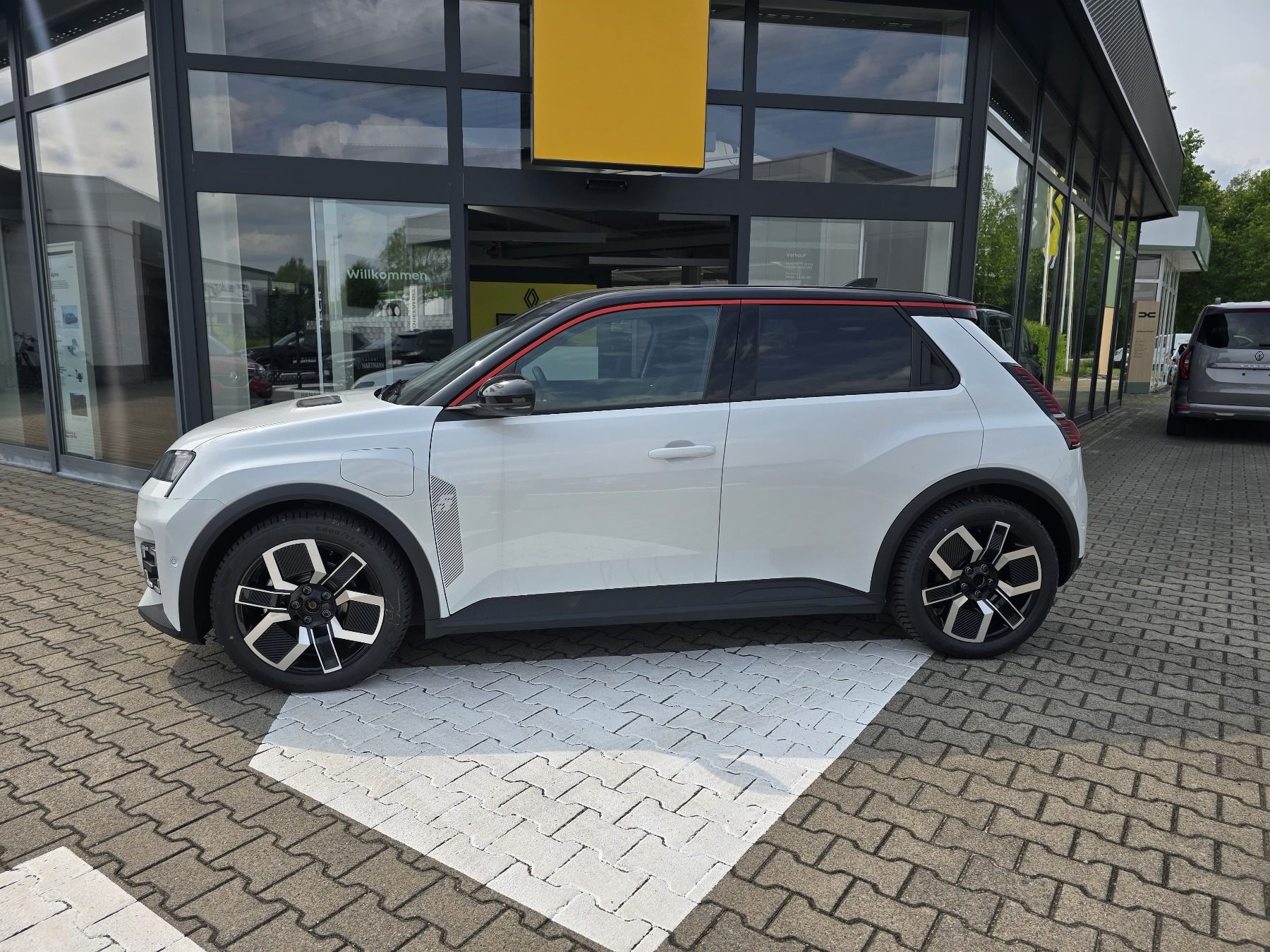 RENAULT R 5 E-Tech Techno 120 Urban Rangege RENAULT R 5 E-Tech Techno 120 Urban Rangege