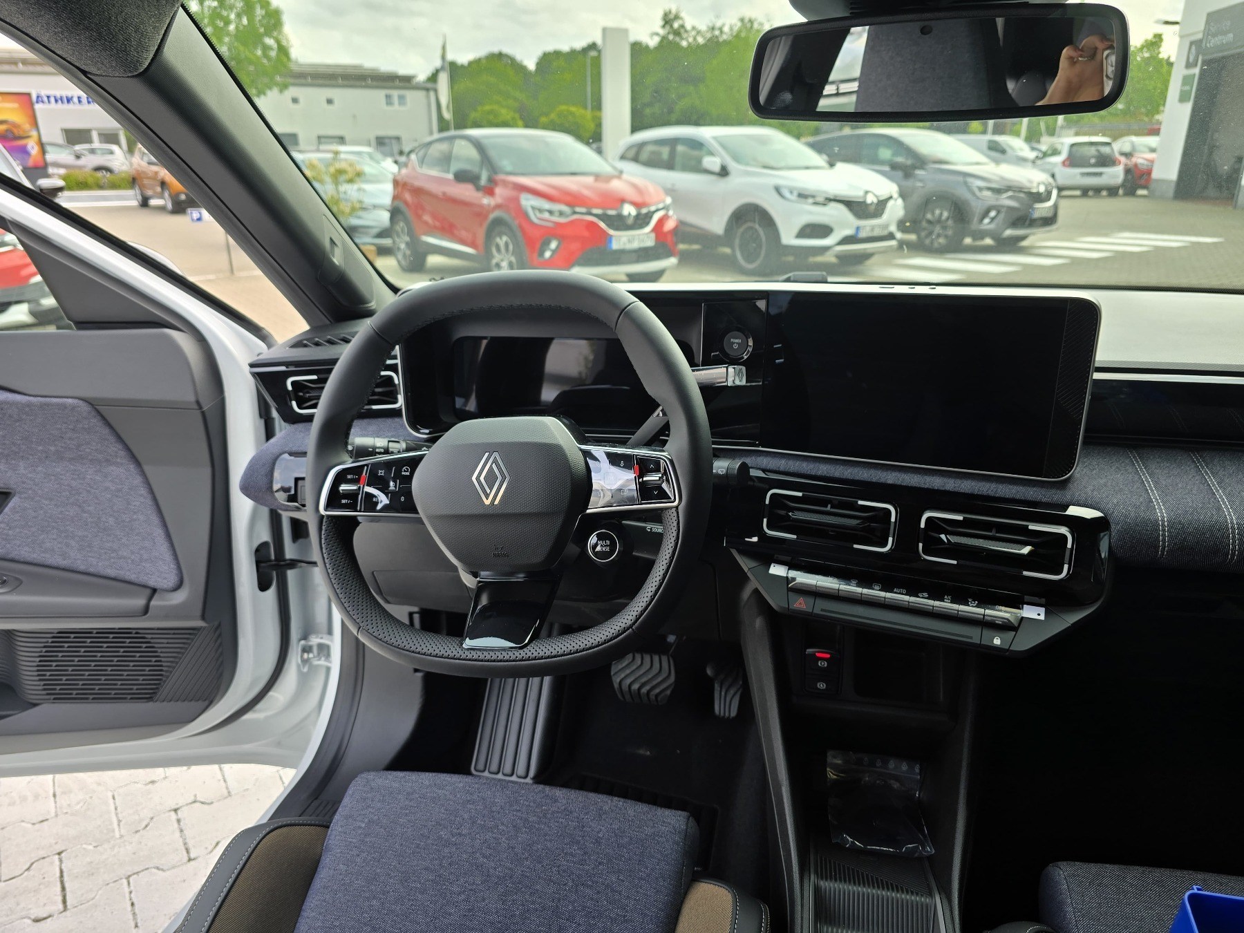 RENAULT R 5 E-Tech Techno 120 Urban Rangege RENAULT R 5 E-Tech Techno 120 Urban Rangege