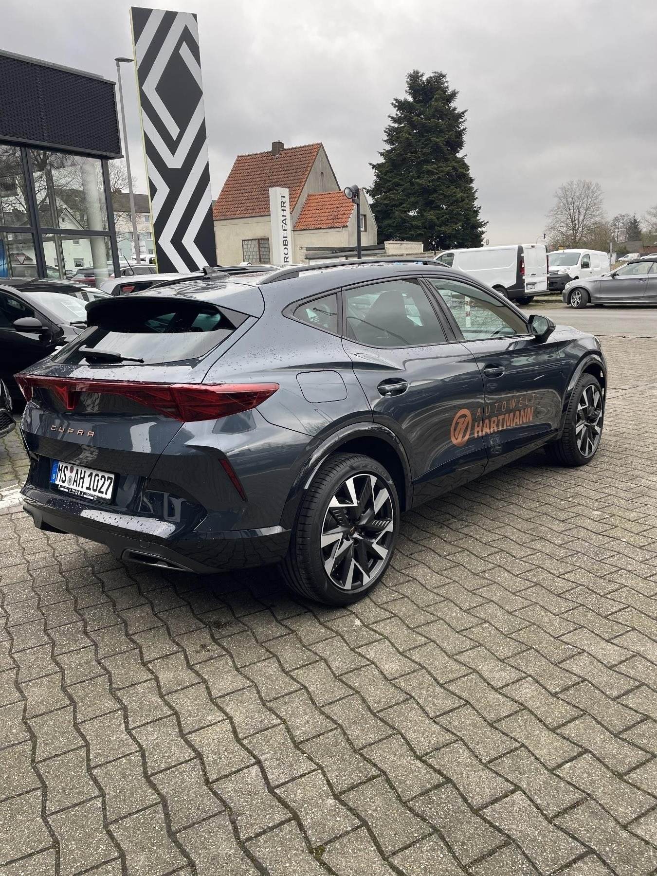 CUPRA Formentor 1.5 eTSI 110 kW CUPRA Formentor 1.5 eTSI 110 kW