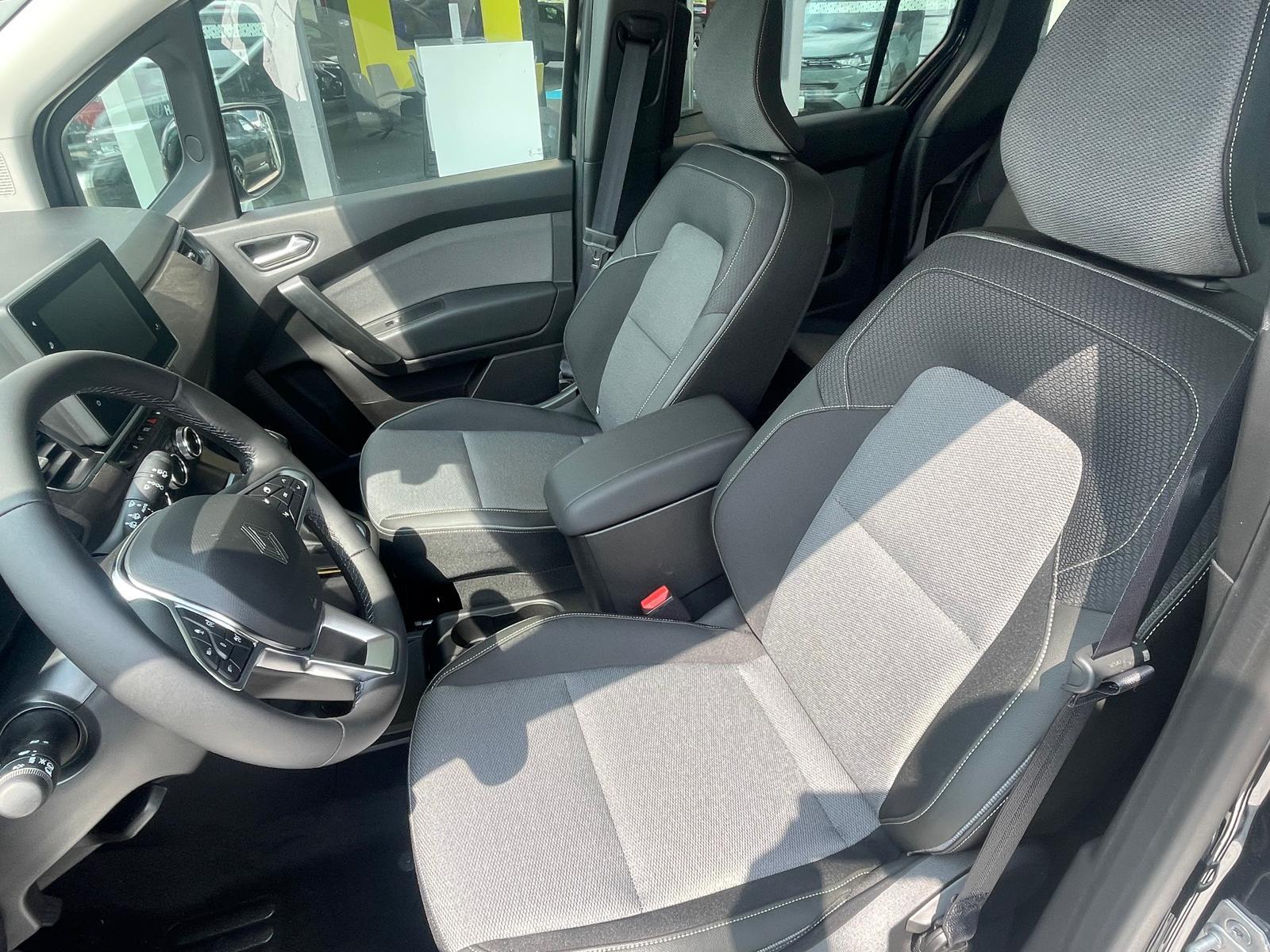 RENAULT Kangoo PKW TECHNO TCe 130 EDC RENAULT Kangoo PKW TECHNO TCe 130 EDC