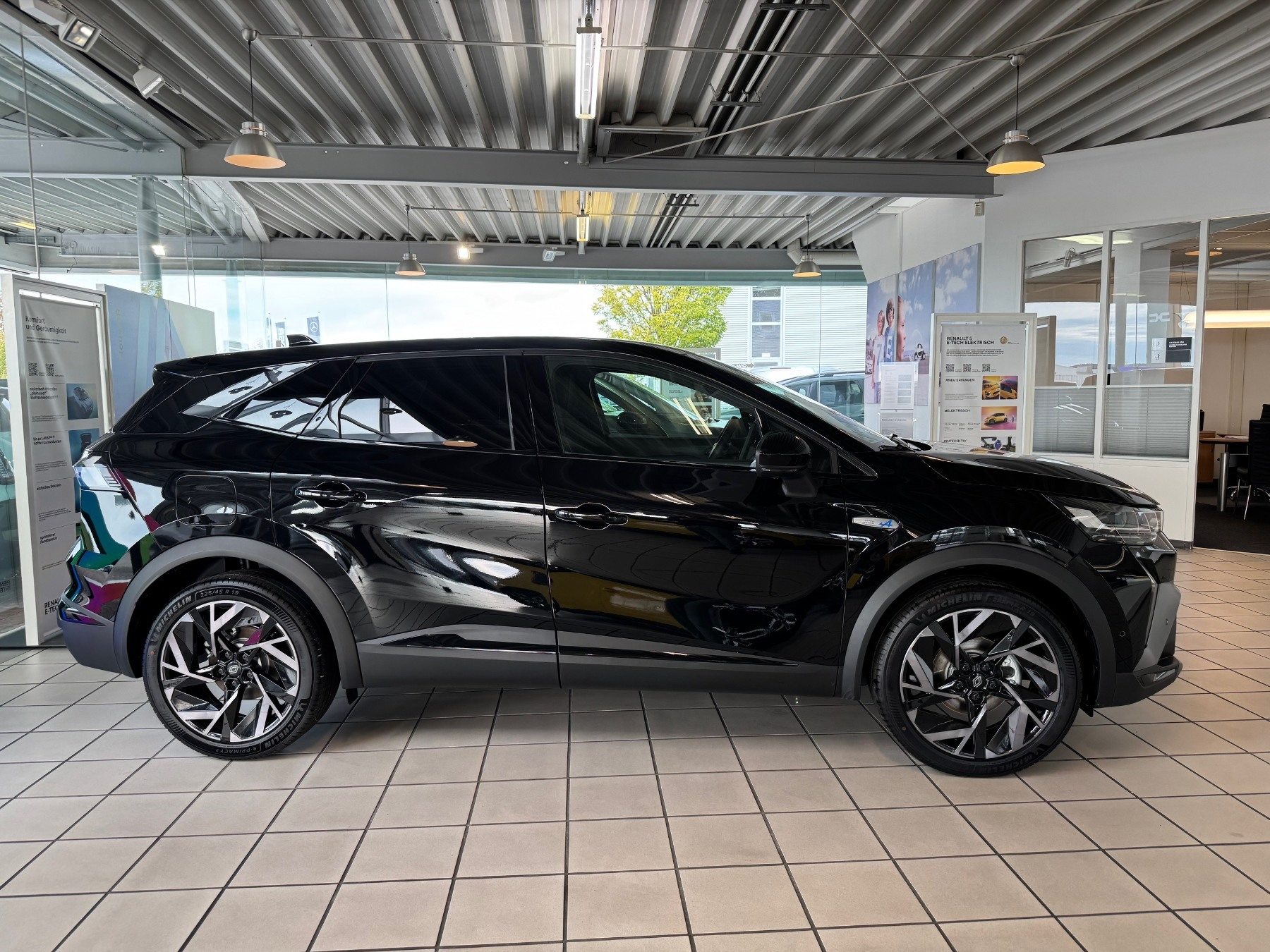 RENAULT Symbioz Esprit Alpine Mild Hybrid 140 RENAULT Symbioz Esprit Alpine Mild Hybrid 140