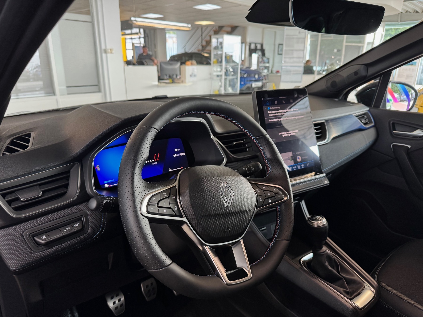 RENAULT Symbioz Esprit Alpine Mild Hybrid 140 RENAULT Symbioz Esprit Alpine Mild Hybrid 140