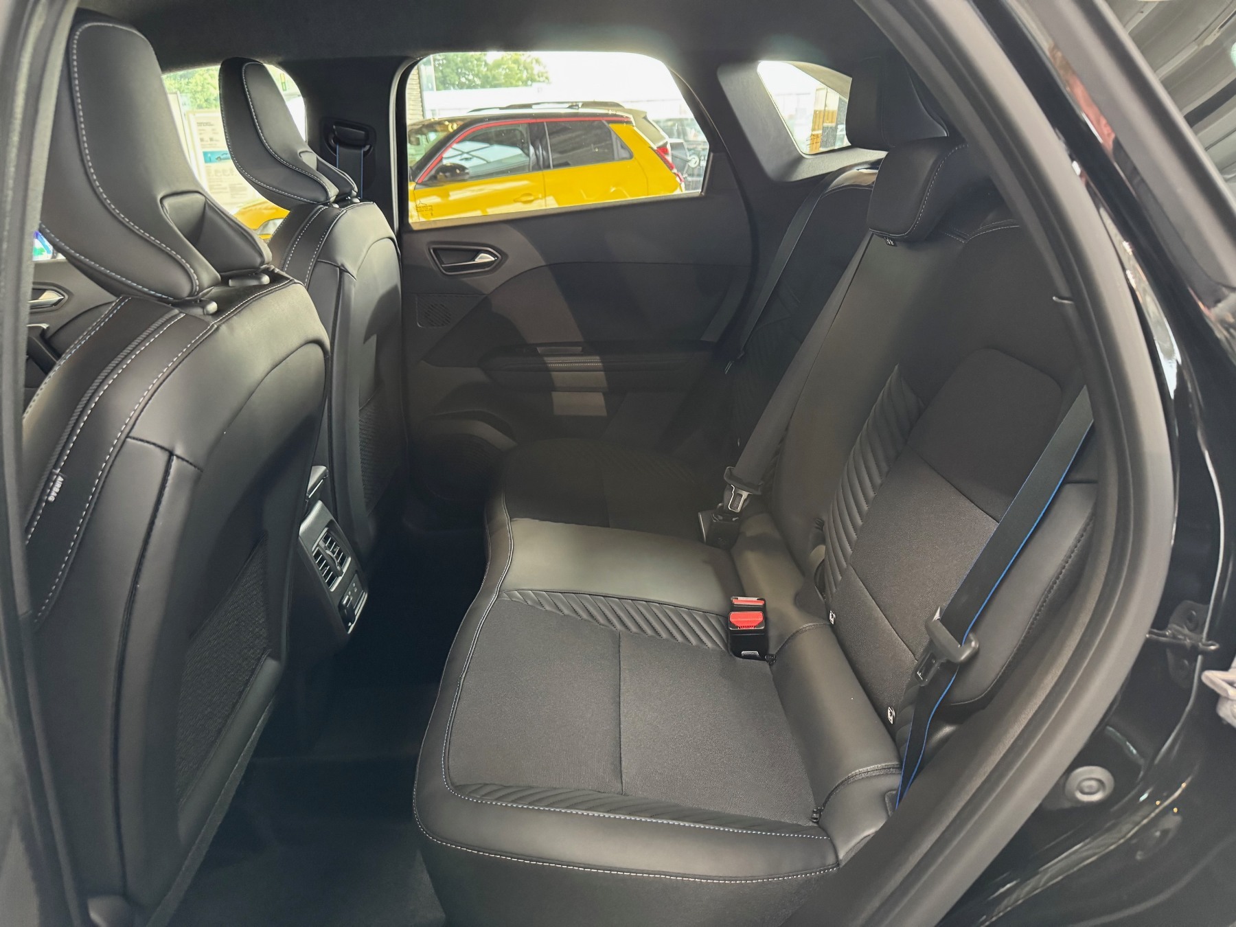 RENAULT Symbioz Esprit Alpine Mild Hybrid 140 RENAULT Symbioz Esprit Alpine Mild Hybrid 140