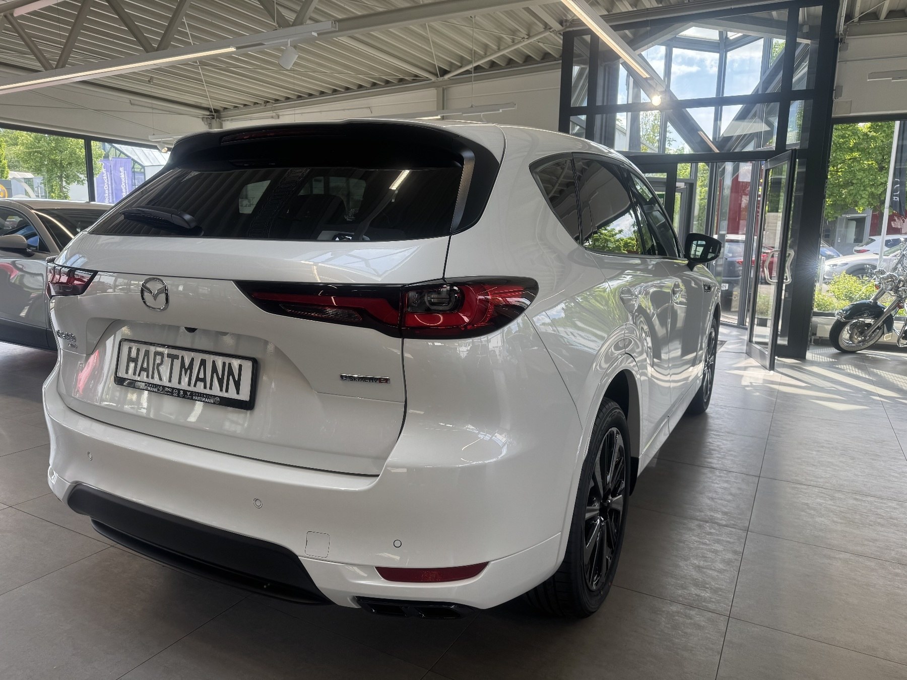 MAZDA CX-60 3.3L e-SKYACTIV D 254ps AWD Homura Plus MAZDA CX-60 3.3L e-SKYACTIV D 254ps AWD Homura Plus