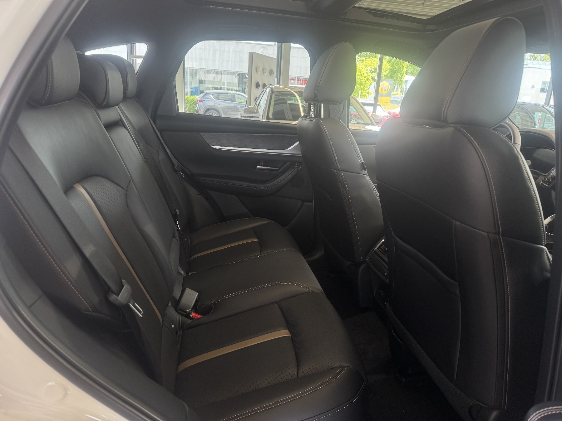 MAZDA CX-60 3.3L e-SKYACTIV D 254ps AWD Homura Plus MAZDA CX-60 3.3L e-SKYACTIV D 254ps AWD Homura Plus