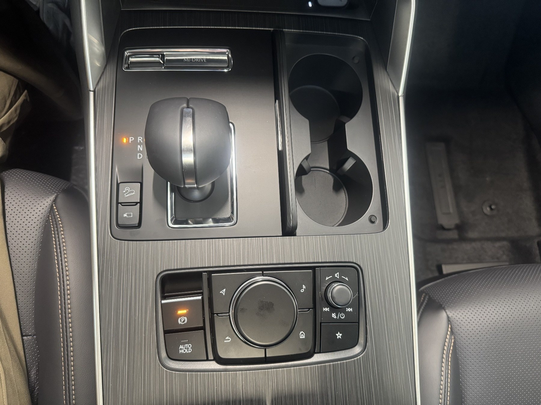 MAZDA CX-60 3.3L e-SKYACTIV D 254ps AWD Homura Plus MAZDA CX-60 3.3L e-SKYACTIV D 254ps AWD Homura Plus