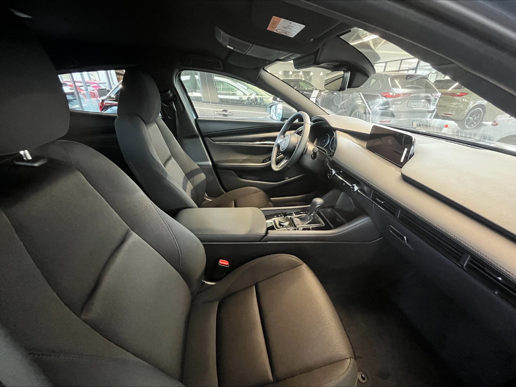 MAZDA 3 2.5L e-SKYACTIV G 140ps 6AT FWD Exclusive-line MAZDA 3 2.5L e-SKYACTIV G 140ps 6AT FWD Exclusive-line