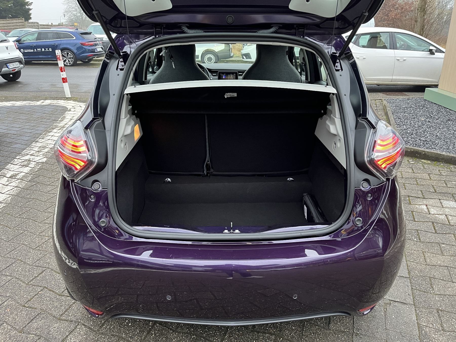 RENAULT ZOE EXPERIENCE Batteriemiete R110 RF-Kamera RENAULT ZOE EXPERIENCE Batteriemiete R110 RF-Kamera