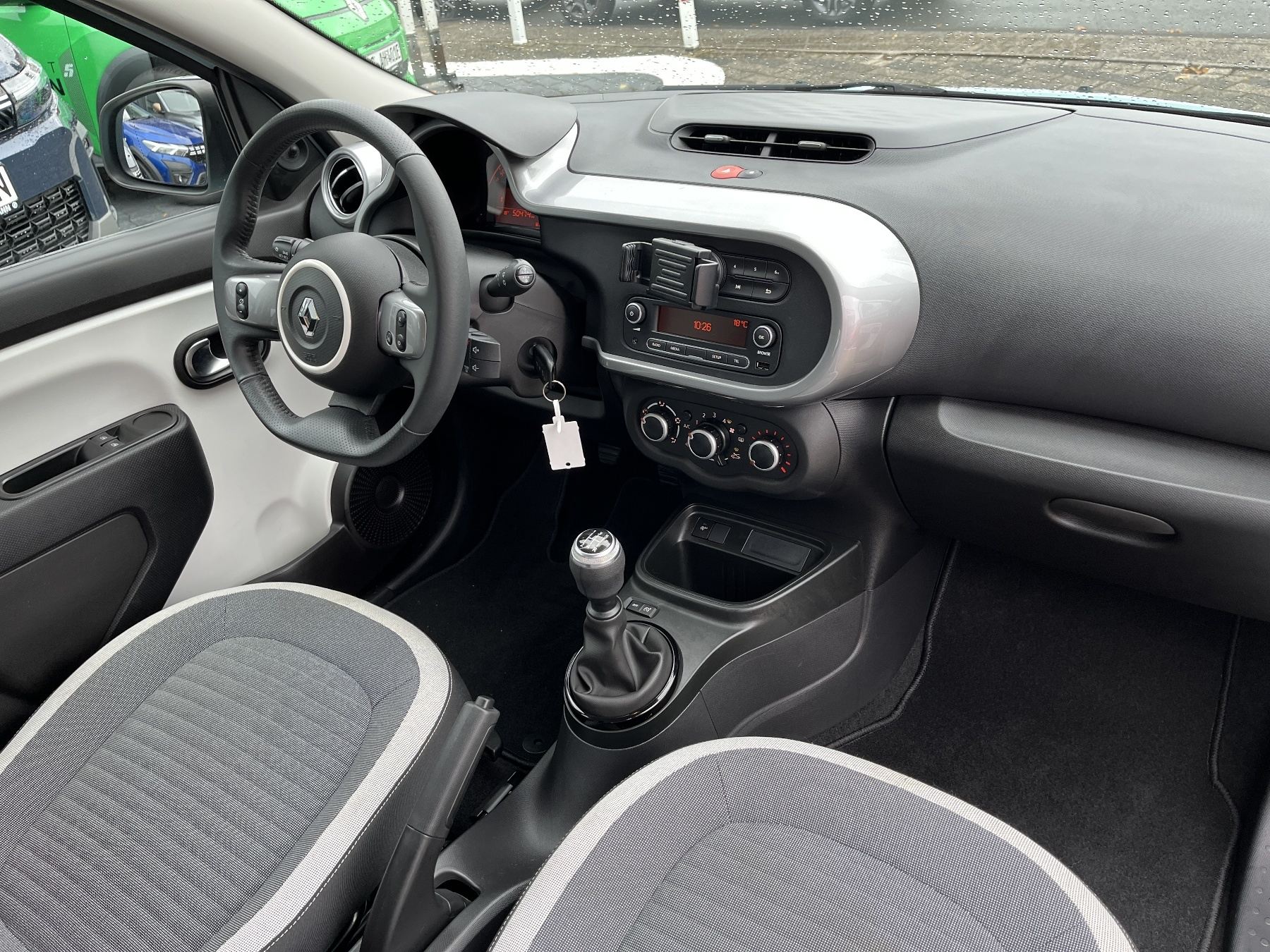 RENAULT Twingo III Limited SCe 65 R&GO + Klimapaket RENAULT Twingo III Limited SCe 65 R&GO + Klimapaket