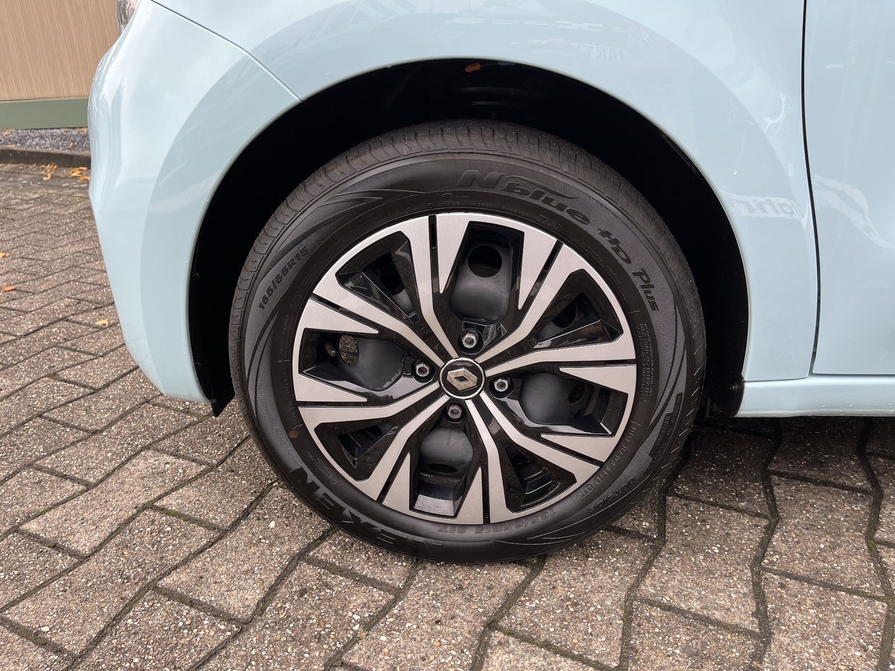 RENAULT Twingo III Limited SCe 65 R&GO + Klimapaket RENAULT Twingo III Limited SCe 65 R&GO + Klimapaket