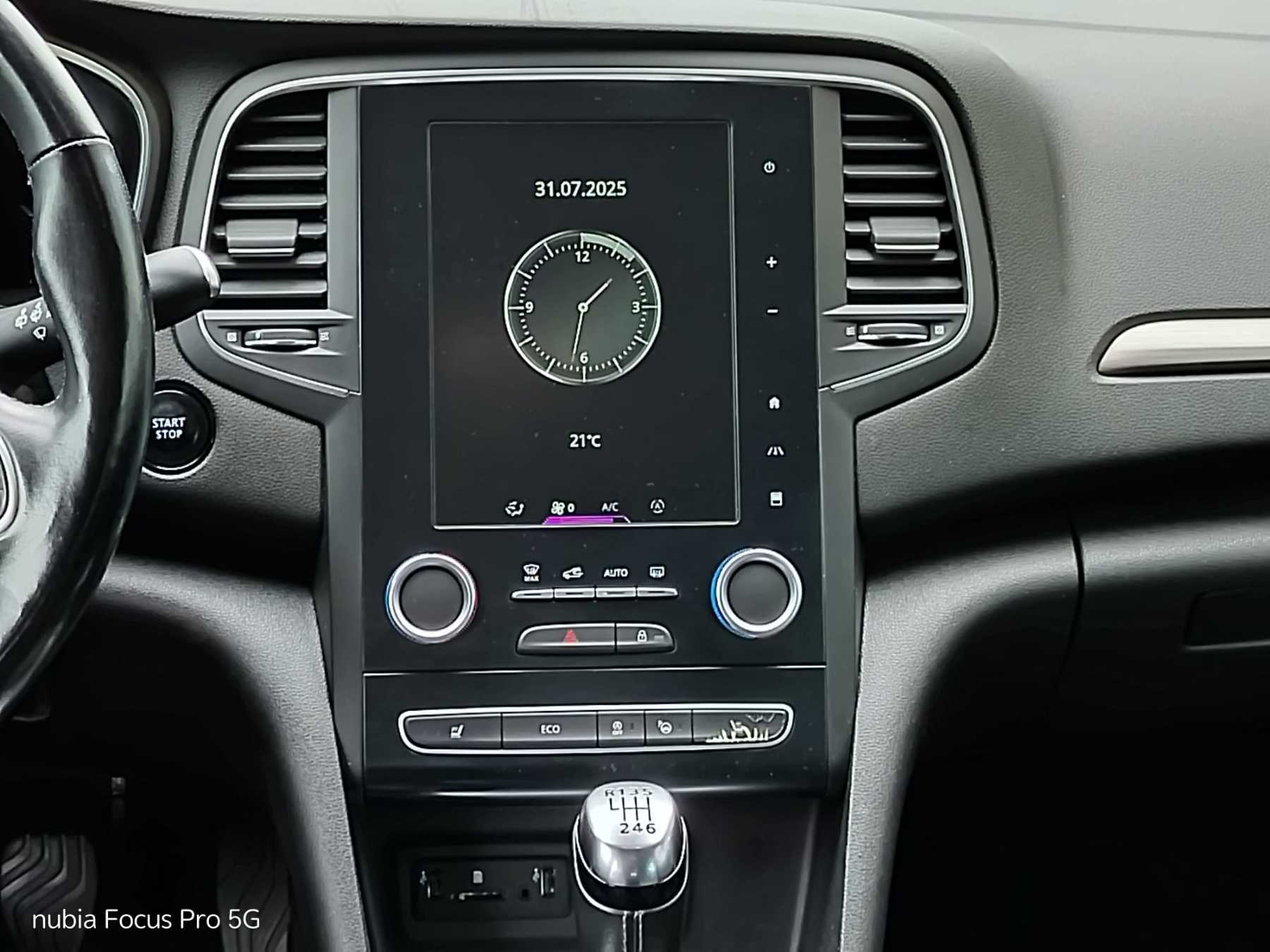 RENAULT Megane IV Symphony ENERGY TCe 130 RENAULT Megane IV Symphony ENERGY TCe 130