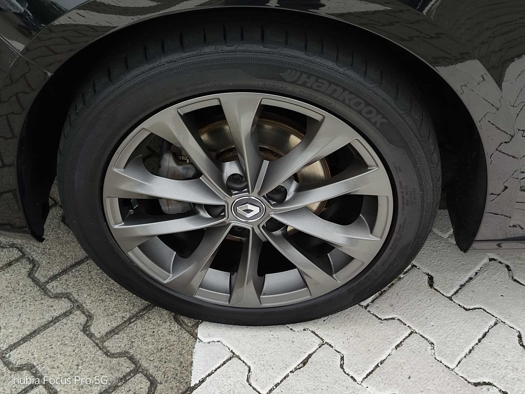 RENAULT Megane IV Symphony ENERGY TCe 130 RENAULT Megane IV Symphony ENERGY TCe 130