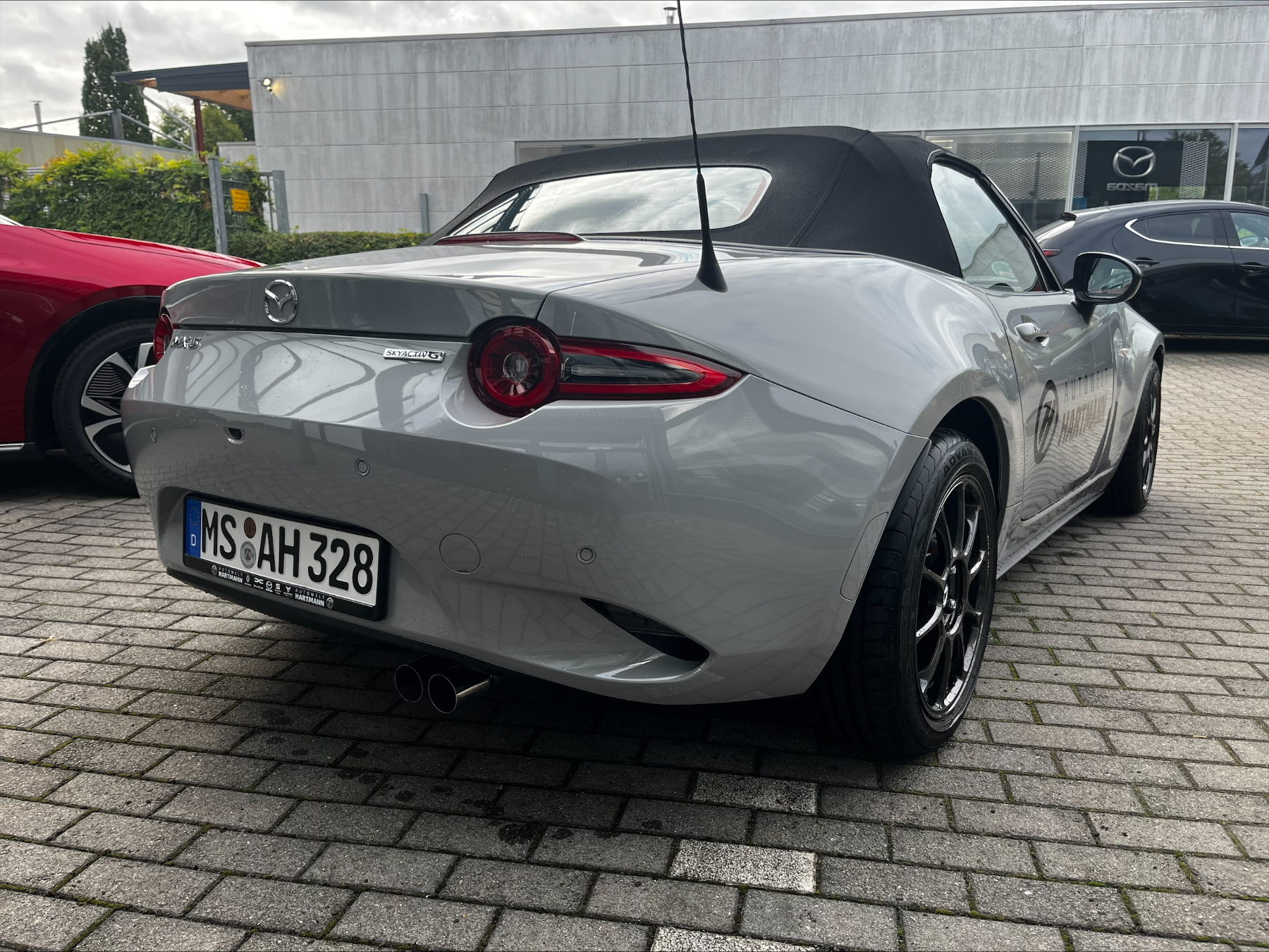 MAZDA MX-5 1.5L SKYACTIV-G 132 6MT RWD Homura MAZDA MX-5 1.5L SKYACTIV-G 132 6MT RWD Homura