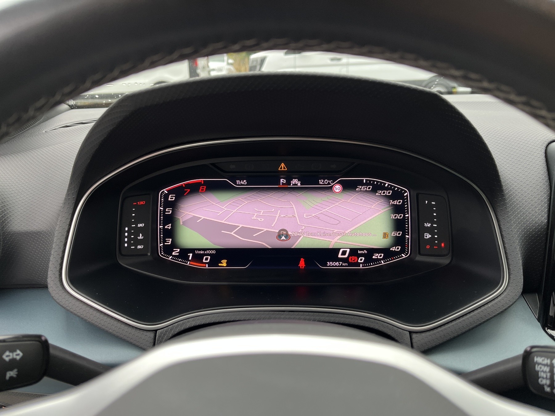 SEAT Arona Xperience 1,0 TSI Klima-Komfort-Paket SEAT Arona Xperience 1,0 TSI Klima-Komfort-Paket