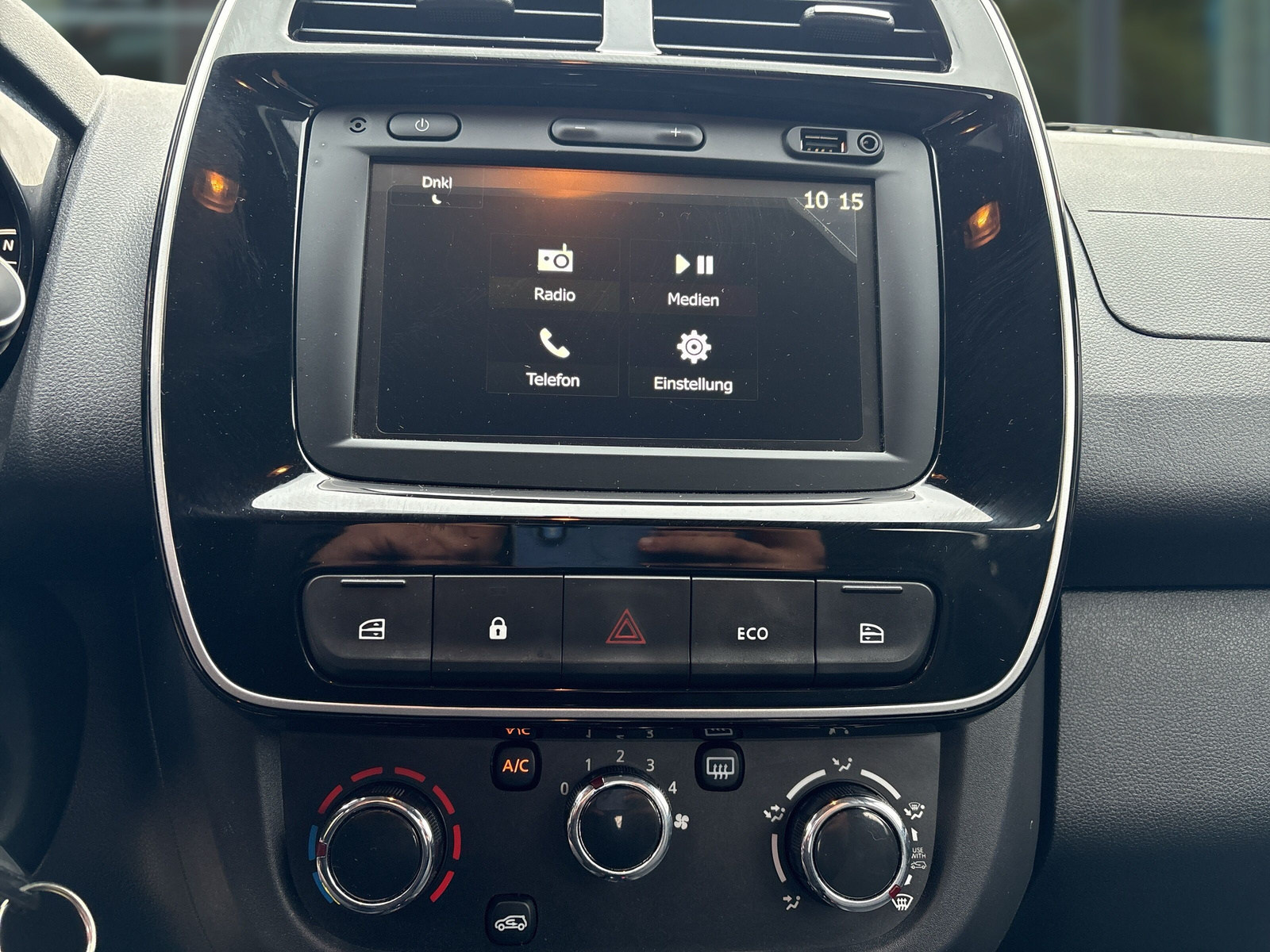 DACIA Spring Essential DACIA Spring Essential