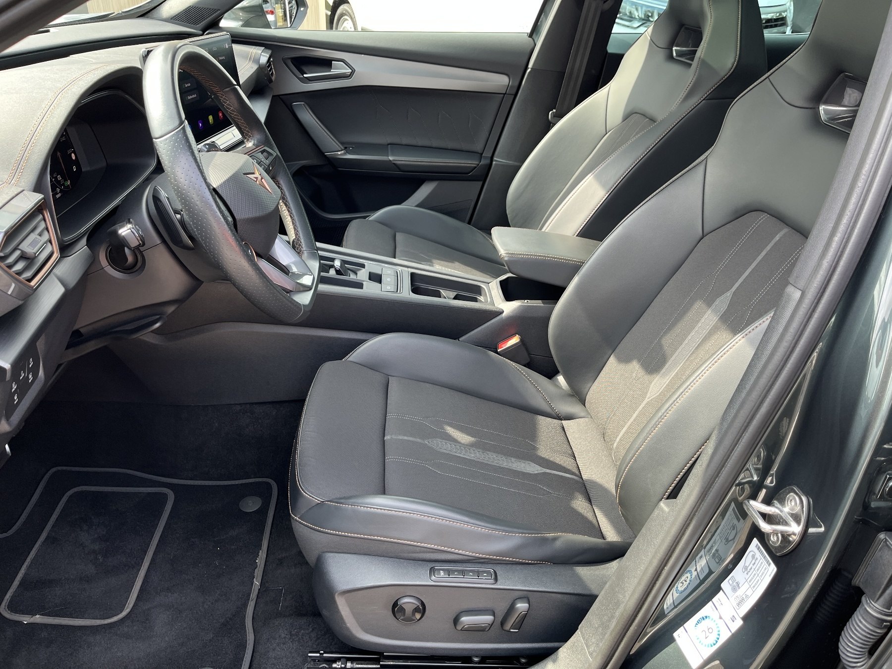 CUPRA Formentor 1.4 VZ E-HYBRID Pano-Dach, AHK CUPRA Formentor 1.4 VZ E-HYBRID Pano-Dach, AHK