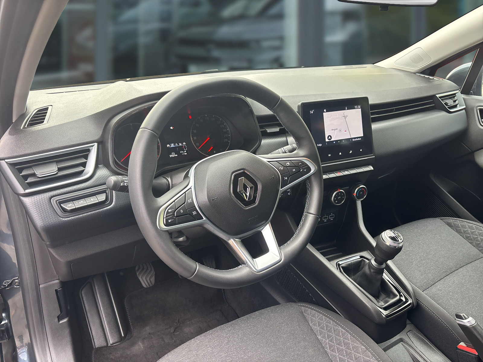 RENAULT Clio ZEN TCe 90 RENAULT Clio ZEN TCe 90