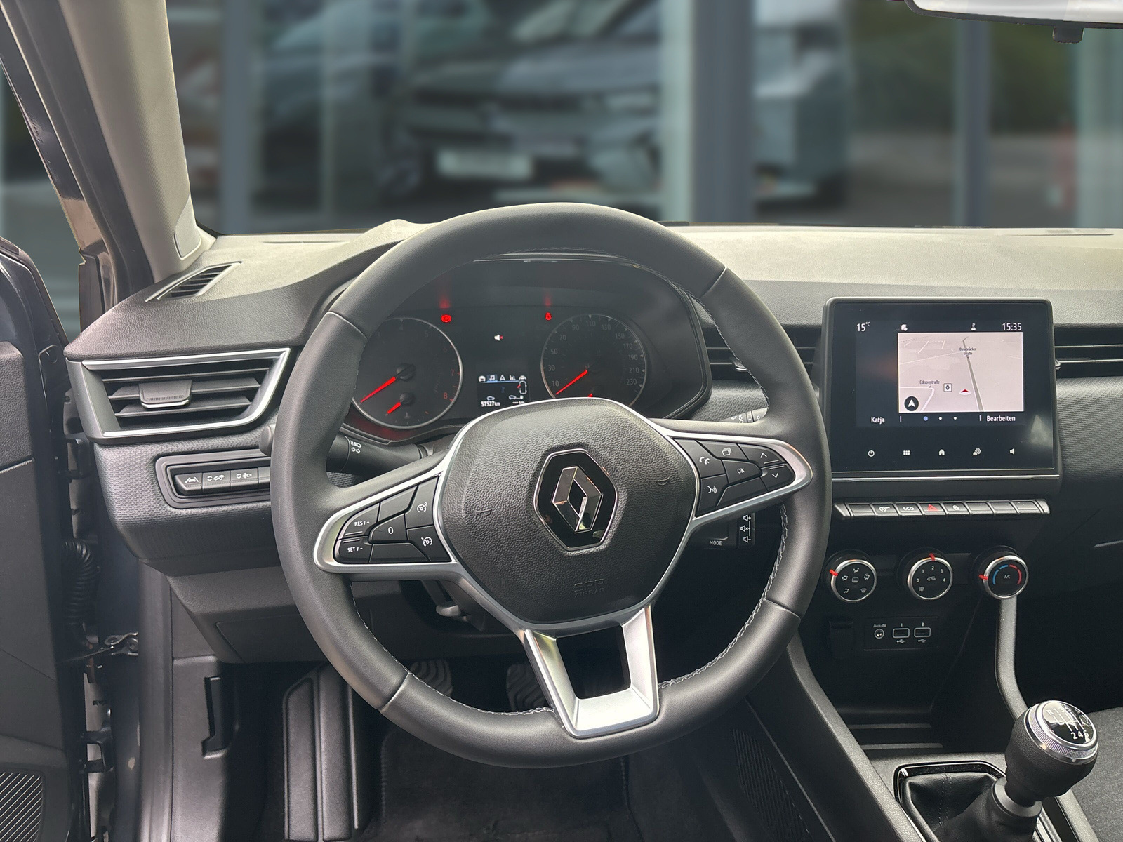 RENAULT Clio ZEN TCe 90 RENAULT Clio ZEN TCe 90