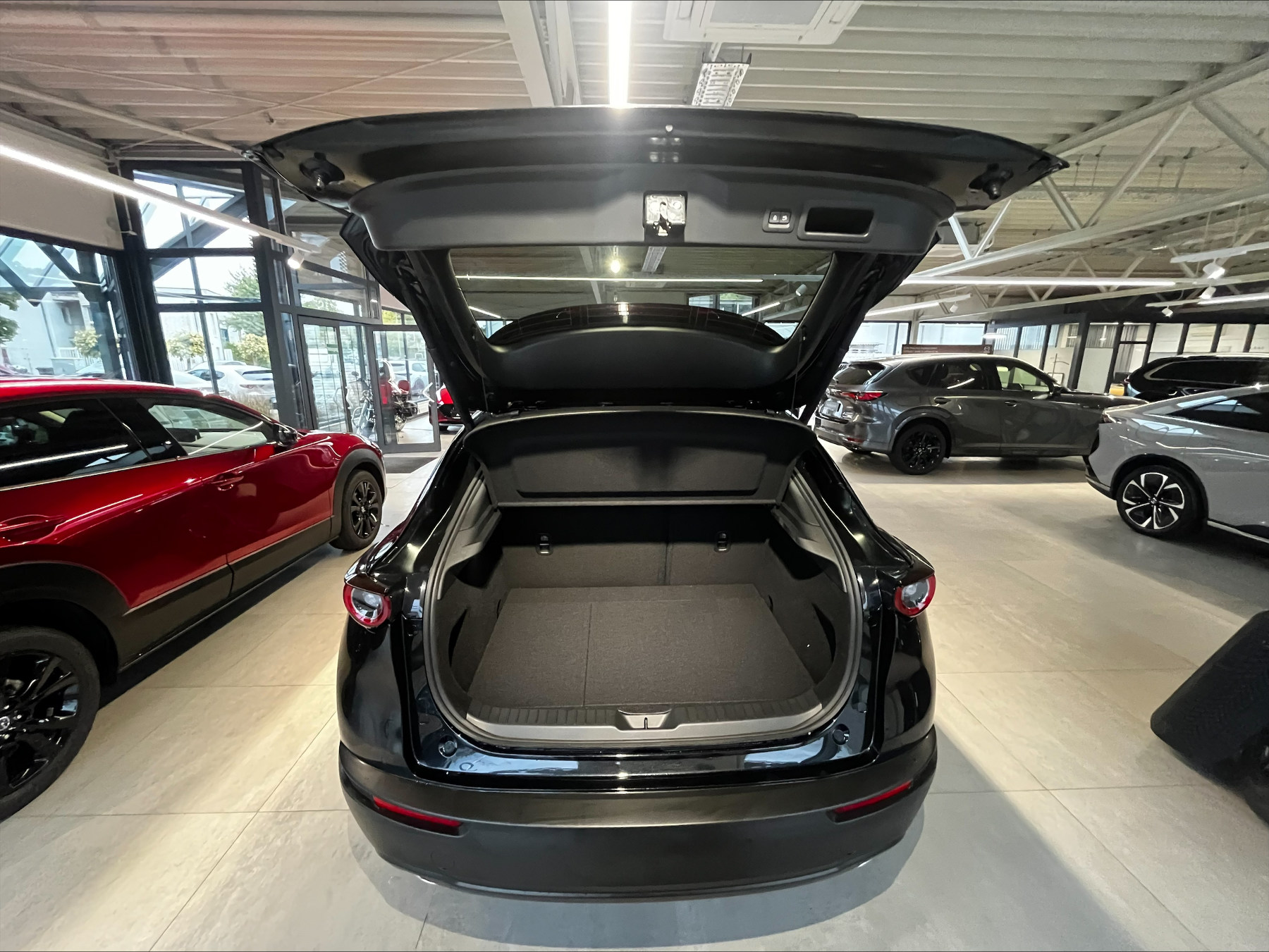 MAZDA CX-30 Exclusive-Line 2.0L e-SKYACTIV X 186ps AHK MAZDA CX-30 Exclusive-Line 2.0L e-SKYACTIV X 186ps AHK