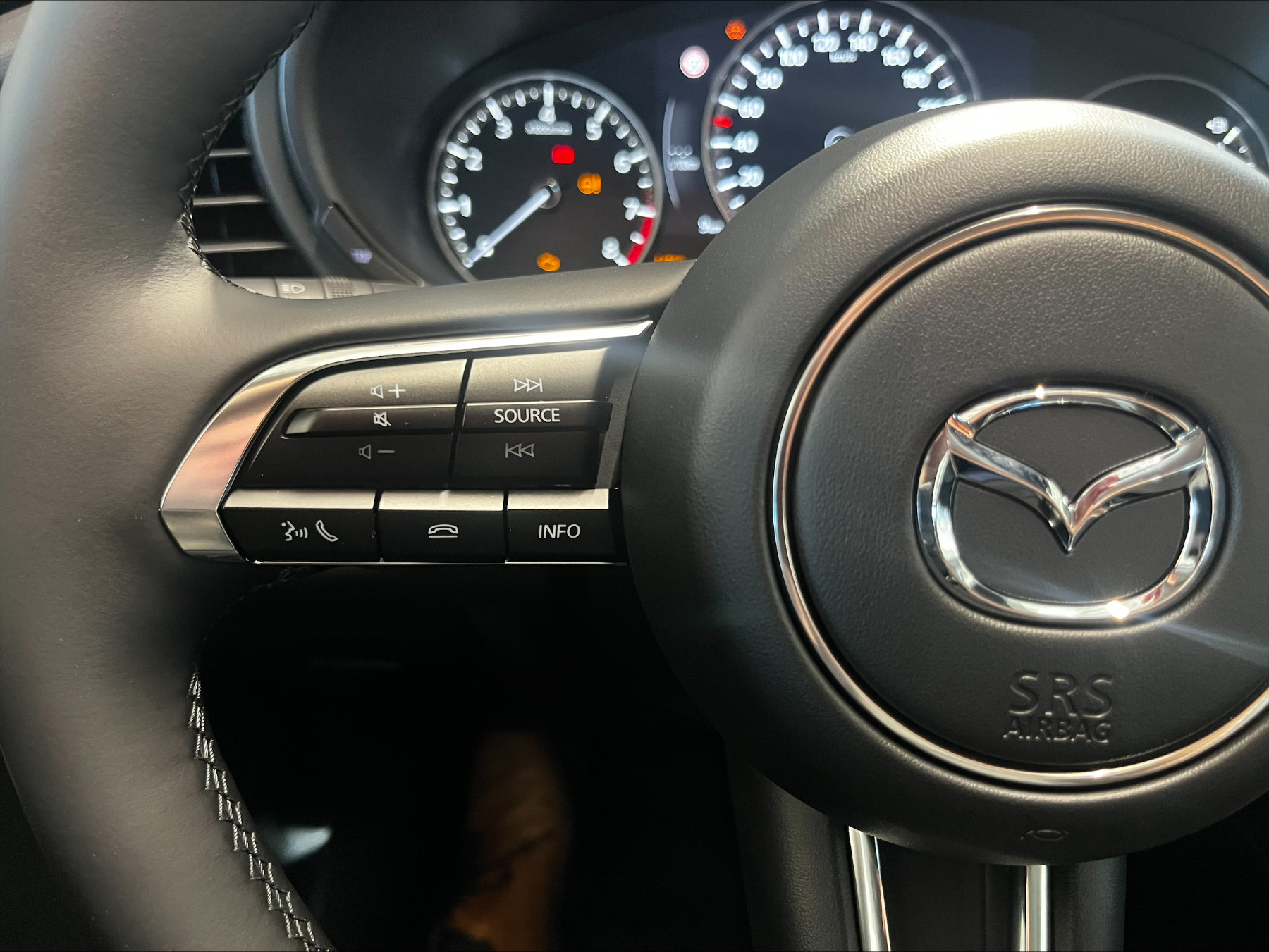 MAZDA CX-30 Exclusive-Line 2.0L e-SKYACTIV X 186ps AHK MAZDA CX-30 Exclusive-Line 2.0L e-SKYACTIV X 186ps AHK