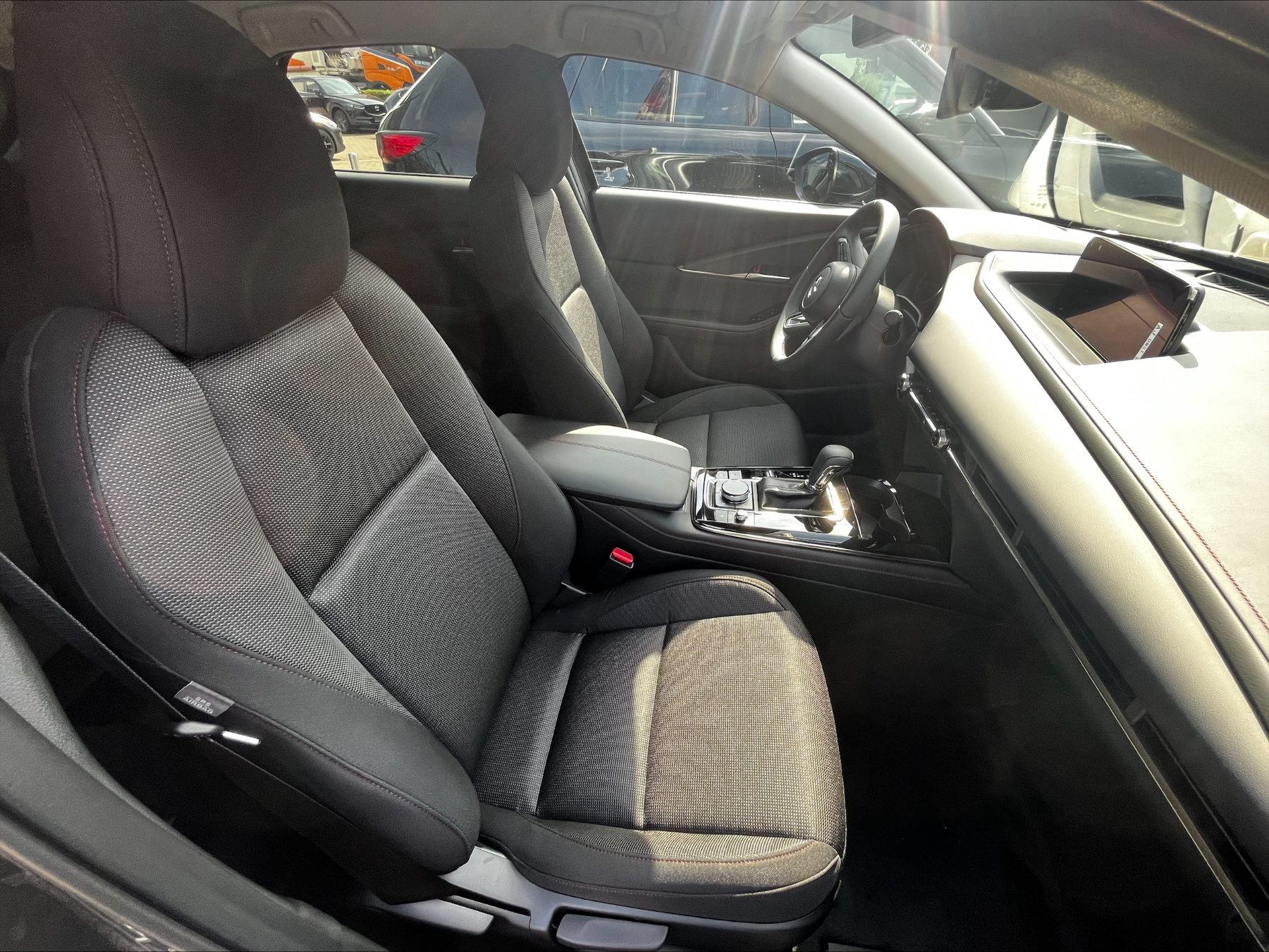 MAZDA CX-30 2.0L e-SKYACTIV X 186ps 6AT FWD Homura AHK MAZDA CX-30 2.0L e-SKYACTIV X 186ps 6AT FWD Homura AHK