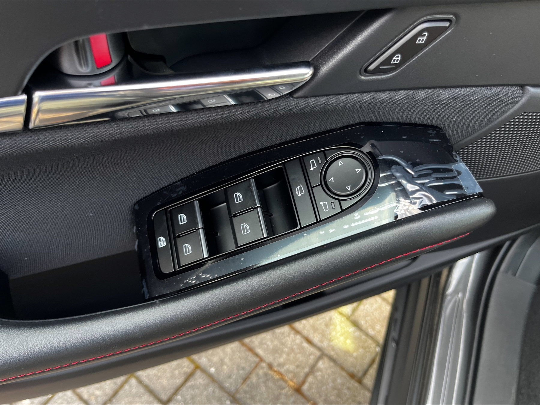 MAZDA CX-30 2.0L e-SKYACTIV X 186ps 6AT FWD Homura AHK MAZDA CX-30 2.0L e-SKYACTIV X 186ps 6AT FWD Homura AHK