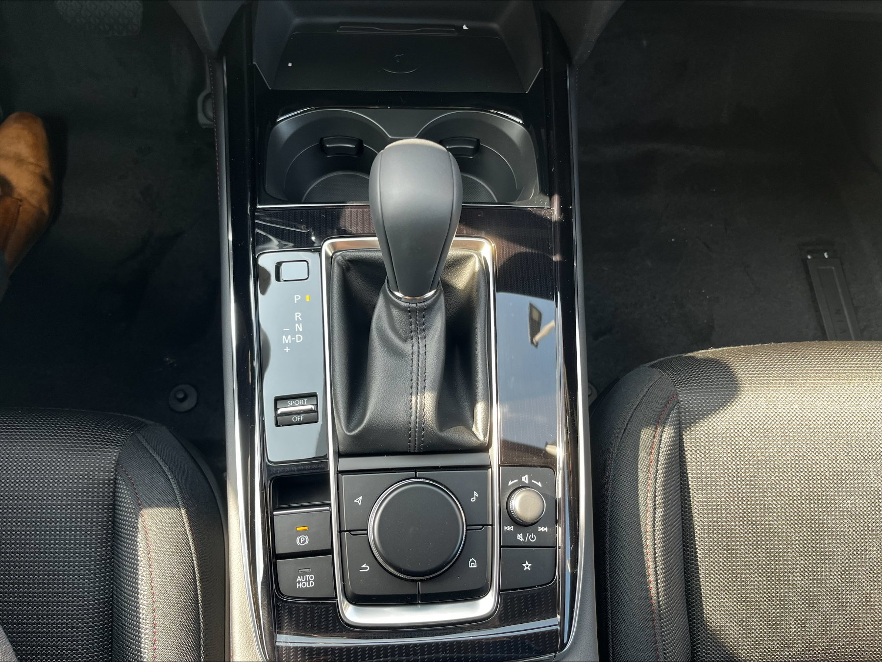 MAZDA CX-30 2.0L e-SKYACTIV X 186ps 6AT FWD Homura AHK MAZDA CX-30 2.0L e-SKYACTIV X 186ps 6AT FWD Homura AHK