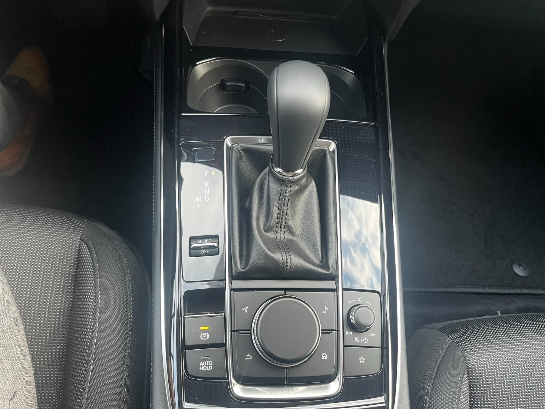 MAZDA CX-30 2.5L e-SKYACTIV G 140ps Exclusive-line AHK MAZDA CX-30 2.5L e-SKYACTIV G 140ps Exclusive-line AHK