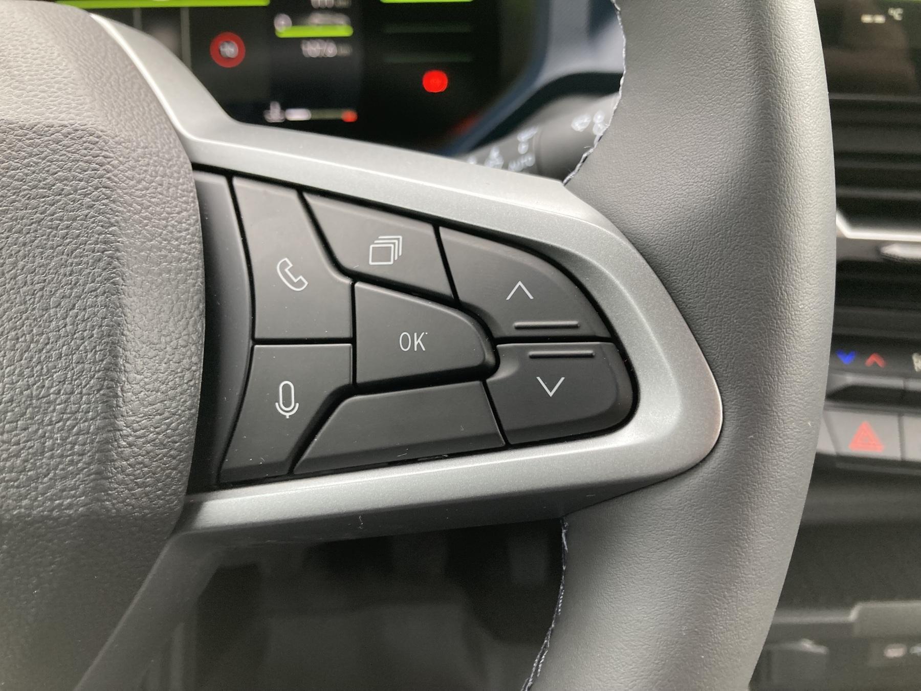 DACIA Duster Essential Eco-G 100 DACIA Duster Essential Eco-G 100