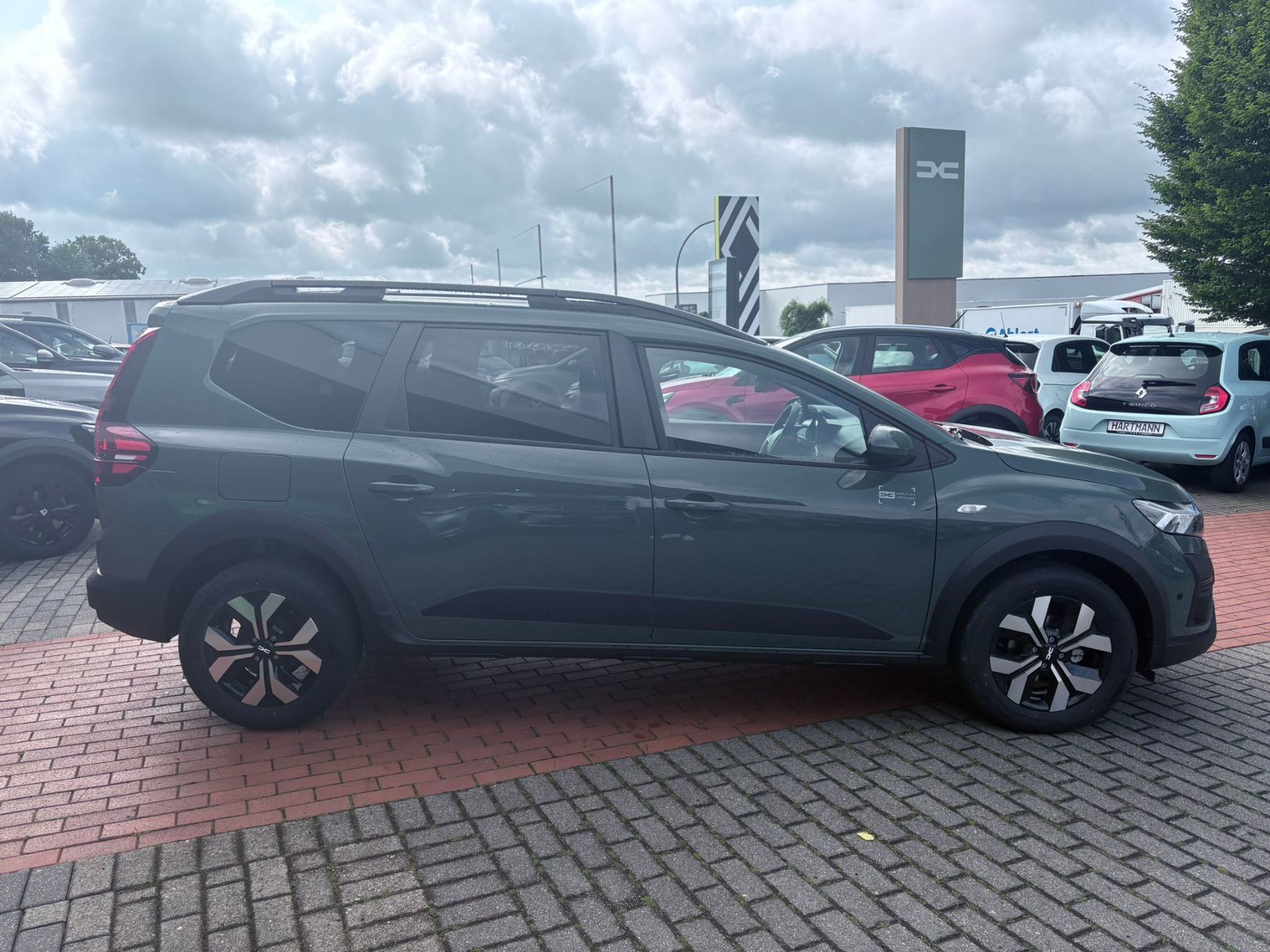 DACIA Jogger Expression ECO-G 100 DACIA Jogger Expression ECO-G 100