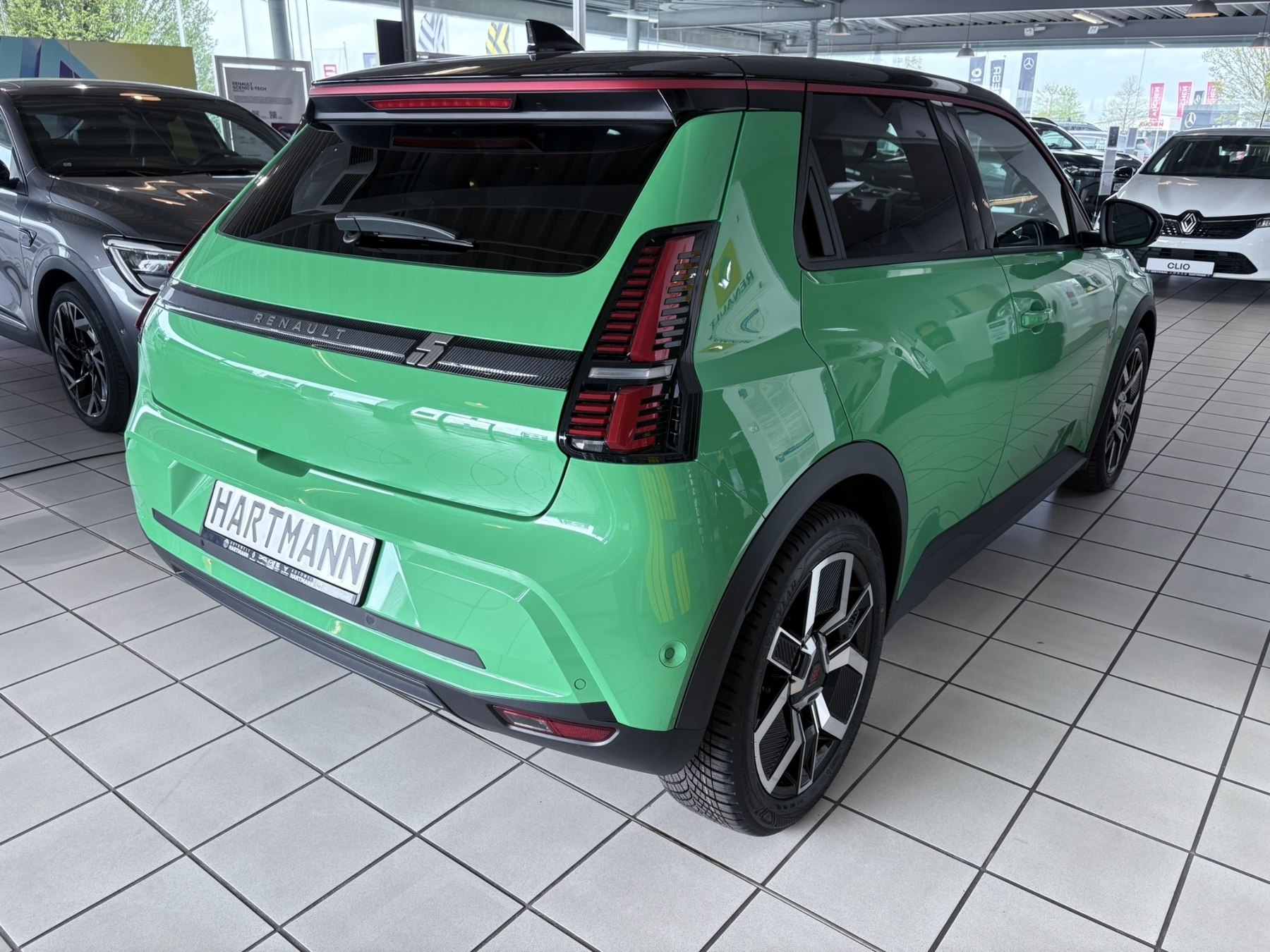 RENAULT R 5 E-Tech Techno 120 Urban Rangege RENAULT R 5 E-Tech Techno 120 Urban Rangege