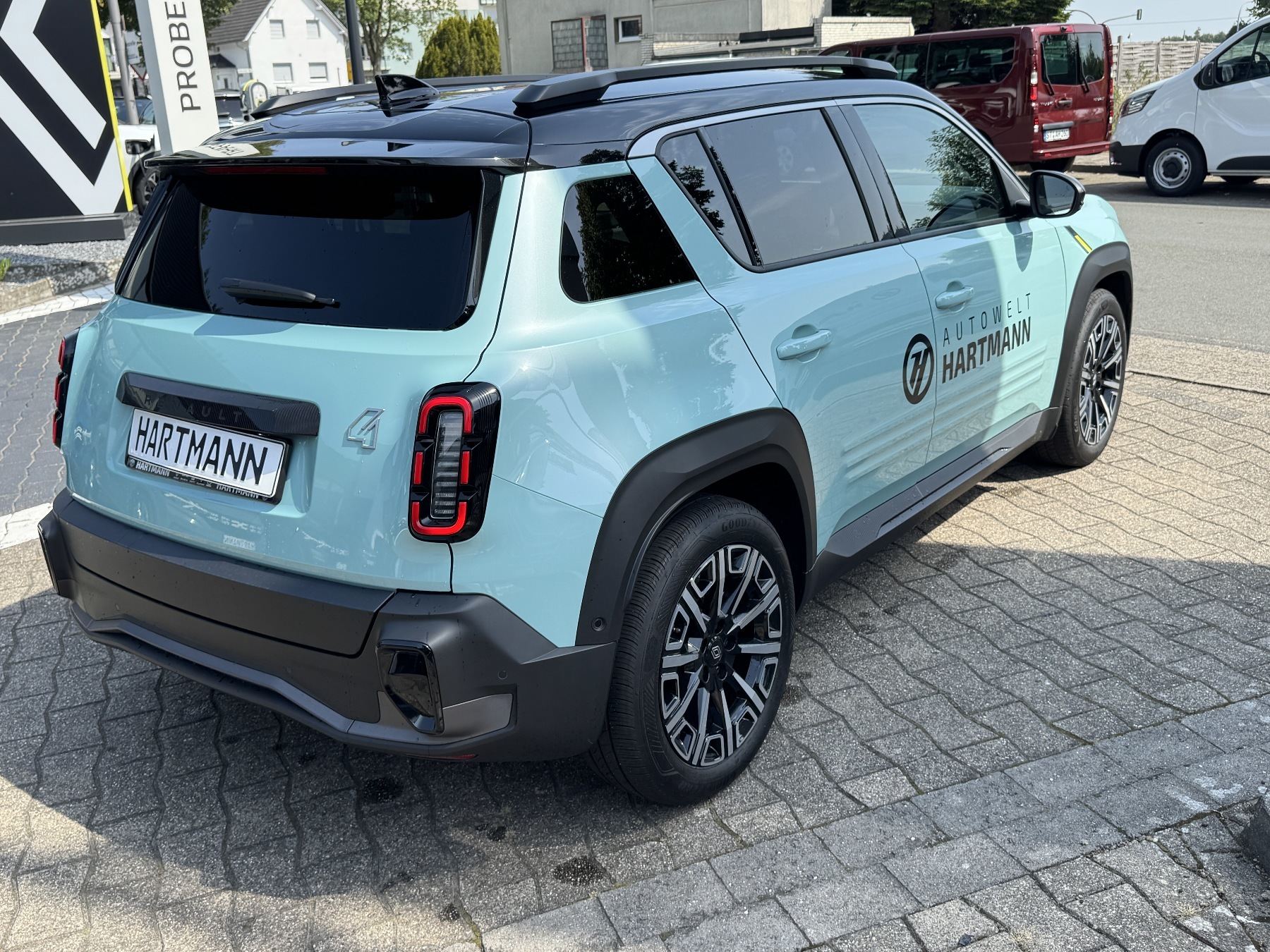 RENAULT R 4 E-Tech Iconic 150 Comfort Range RENAULT R 4 E-Tech Iconic 150 Comfort Range